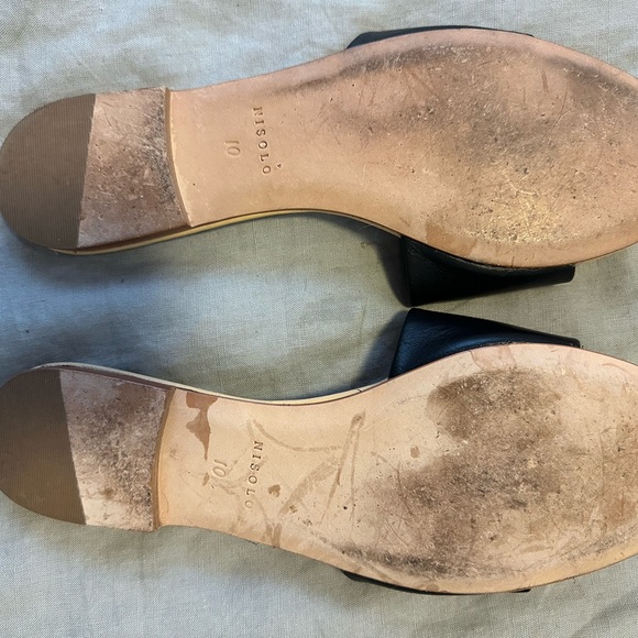 Size 10 leather slip on sandals by Italian shoe maker Nisolo. Worn twice. - Picture 3 of 3